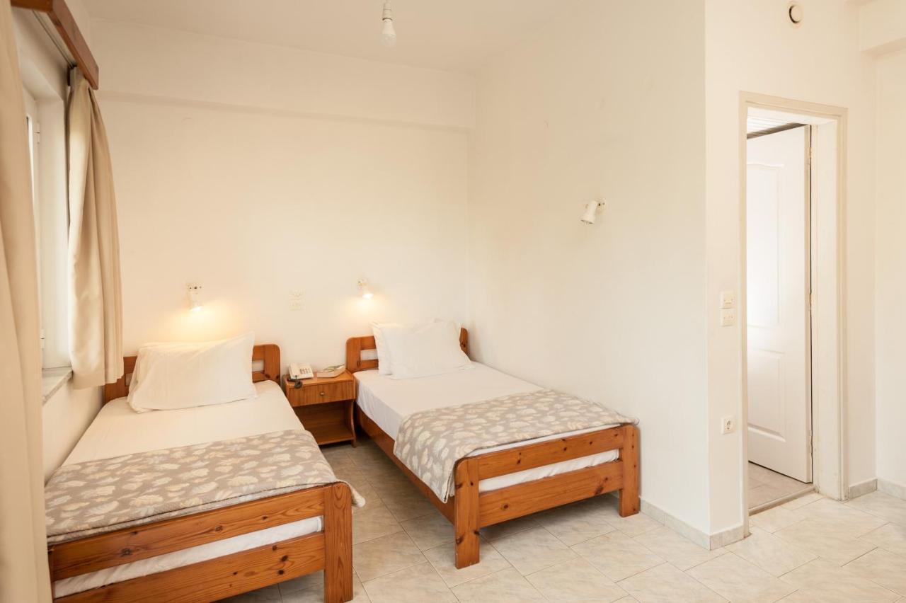 Niriis Hotel Като-Дарацо Екстер'єр фото