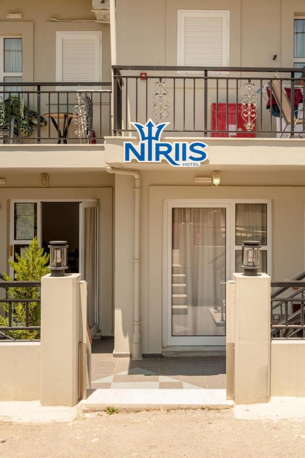 Niriis Hotel Като-Дарацо Екстер'єр фото